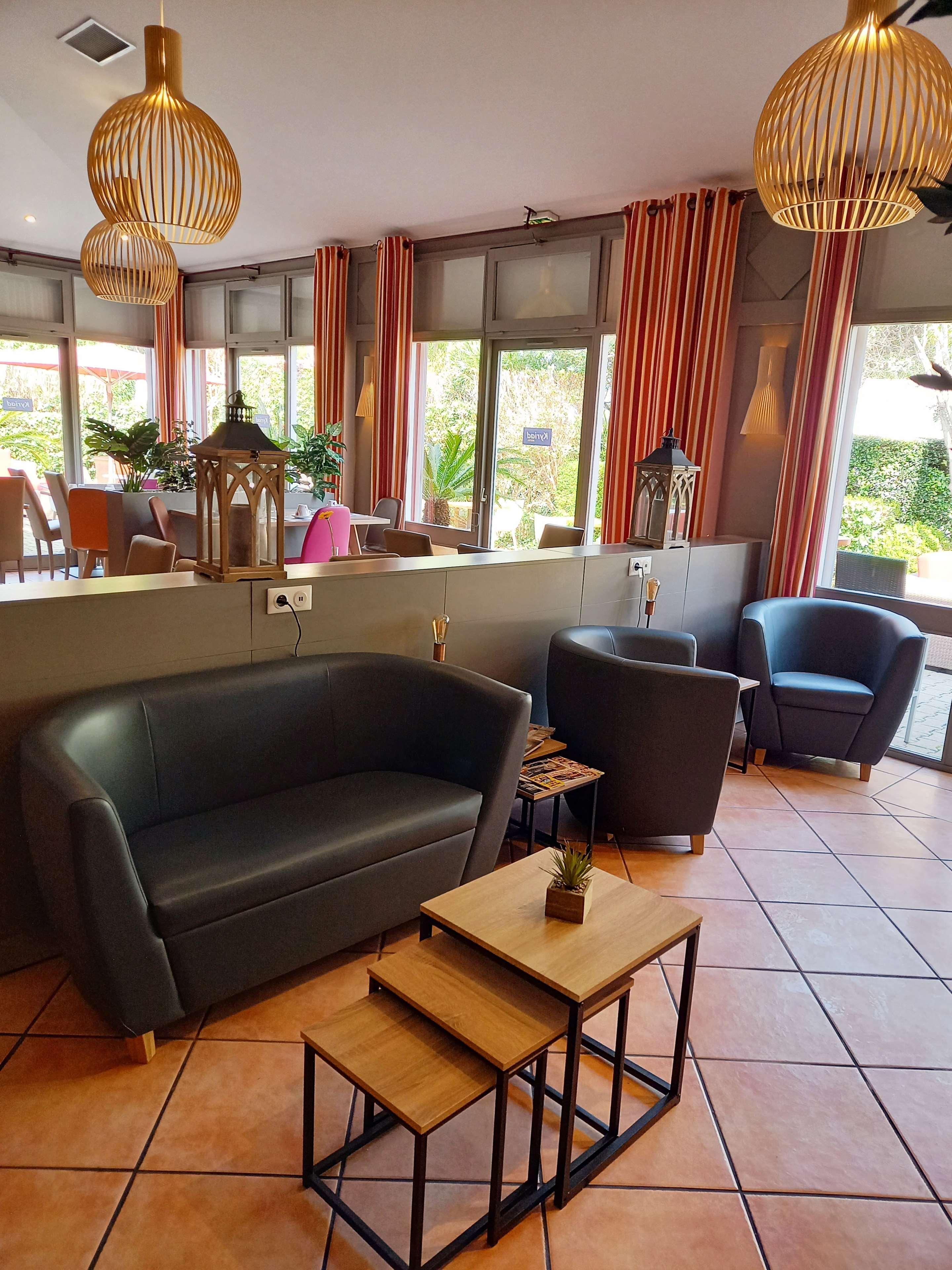 Kyriad Nimes Ouest A9 Exterior photo